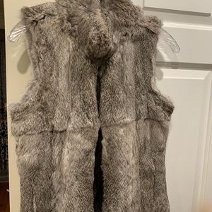 Michael kors fur vest xs. Excellent condition. Just got too small for me